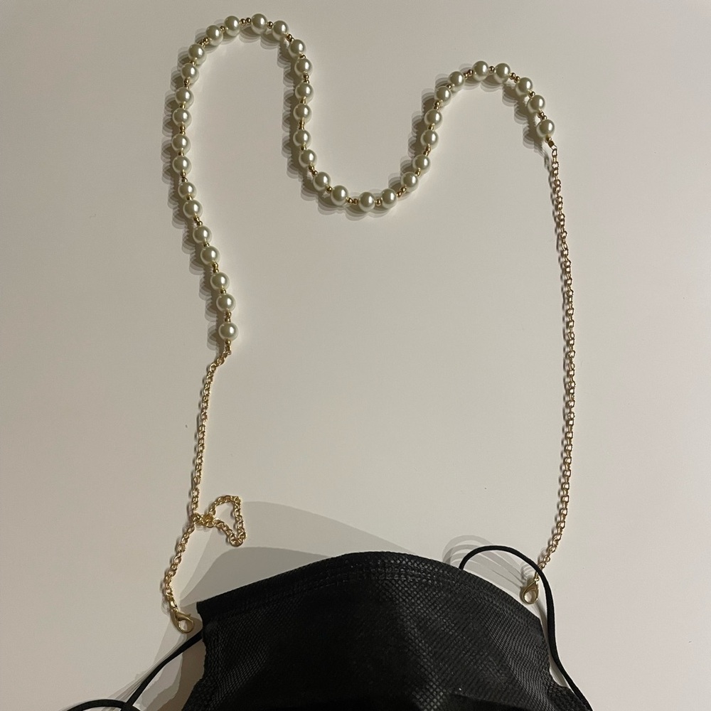 Handmade Mask Holder pearls